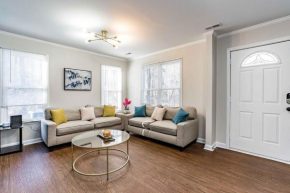 Durham home 15 away from RTP w king bed and free wifi